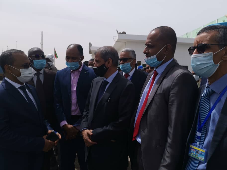 Visite de prise de contact  avec les travailleurs et les dockers au panpa de trois ministres du gouvernement mauritanien 
