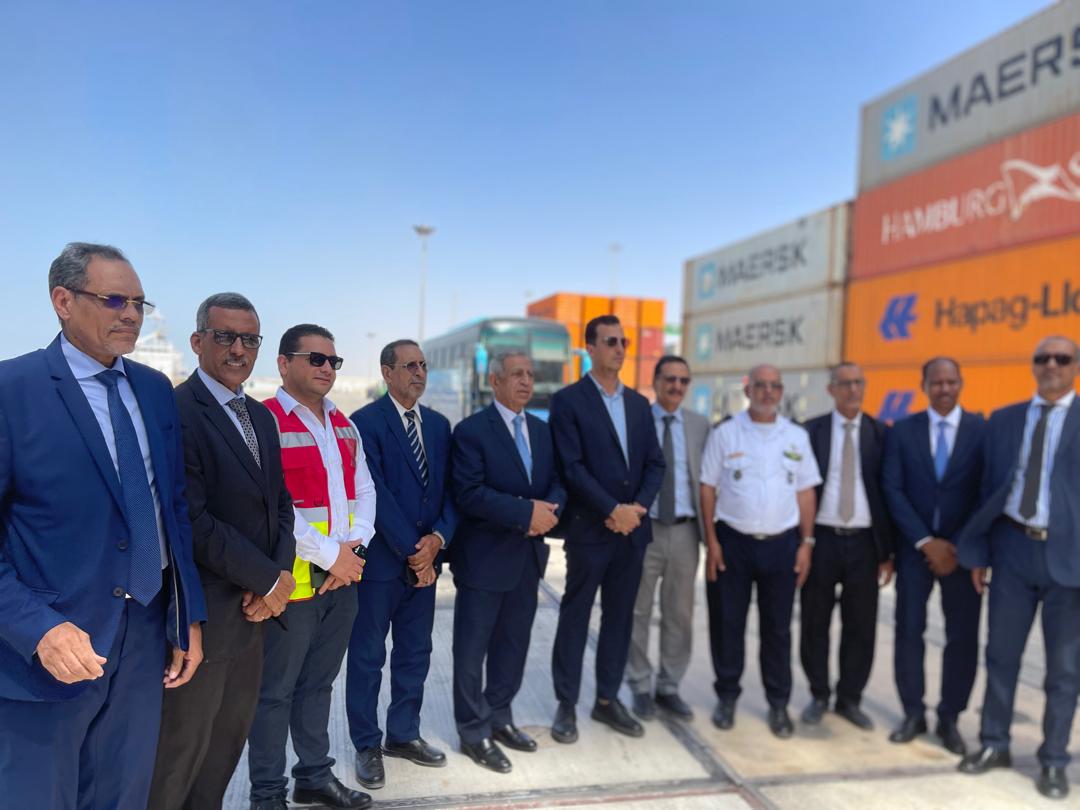 Le Président de l'Académie Arabe des Sciences, de la Technologie et des Transports Maritimes visite le Port de Nouakchott.